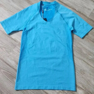 NWT UA Collarless Fitted Golf Polo